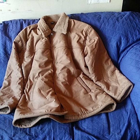 Coat - Picture 2 of 3